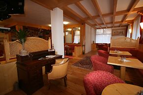 Hotel Garni Lago Nembia