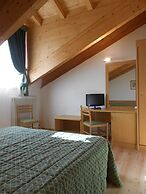 Hotel Garni Lago Nembia