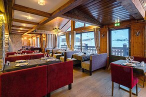 Hôtel Les Campanules by Les Etincelles