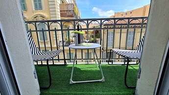 Le Petit Trianon et Le Charme des Suites