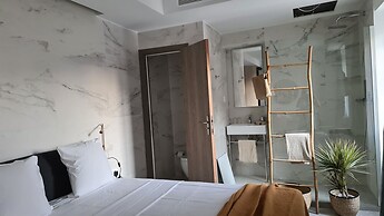 Le Petit Trianon et Le Charme des Suites