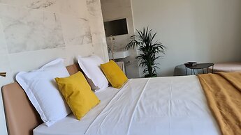 Le Petit Trianon et Le Charme des Suites