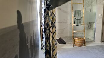 Le Petit Trianon et Le Charme des Suites