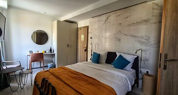 Le Petit Trianon et Le Charme des Suites