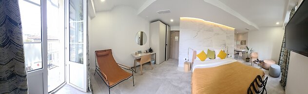 Le Petit Trianon et Le Charme des Suites