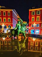 Le Petit Trianon et Le Charme des Suites