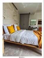 Le Petit Trianon et Le Charme des Suites