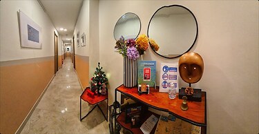 Le Petit Trianon et Le Charme des Suites