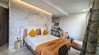 Le Petit Trianon et Le Charme des Suites