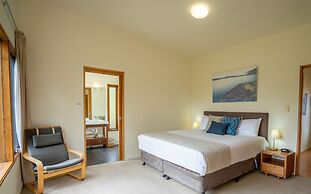 Stewarts Bay Lodge