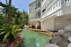 The White House Port Douglas