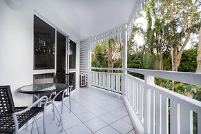 The White House Port Douglas