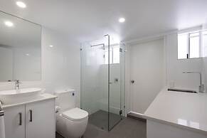 The White House Port Douglas