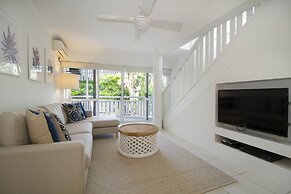 The White House Port Douglas