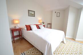 Crystal Suites Old Town