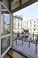 Crystal Suites Old Town