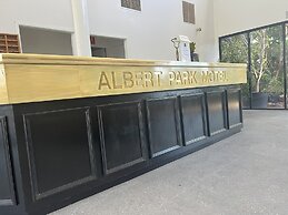 Albert Park Motor Inn