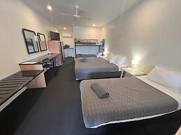 Albert Park Motor Inn