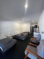 Albert Park Motor Inn