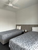 Longreach Motor Inn