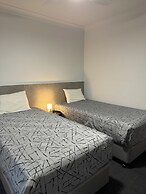 Longreach Motor Inn