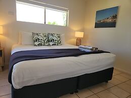 Central Plaza Port Douglas Apartments