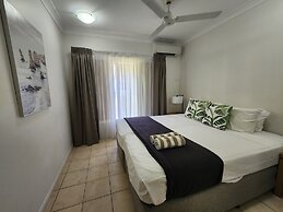 Central Plaza Port Douglas Apartments