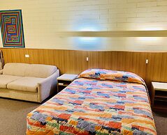 Opal Inn Hotel Motel