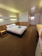 Opal Inn Hotel Motel