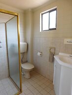 Opal Inn Hotel Motel