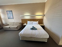 Opal Inn Hotel Motel