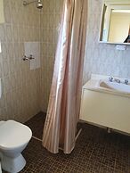 Opal Inn Hotel Motel