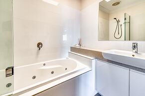 The Point Coolum Beach