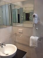 L'Auberge Apartments Noosa