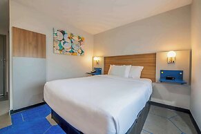 Microtel Inn & Suites by Wyndham Anderson/Clemson