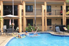 Oasis Inn Cairns