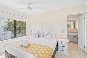 Sea Point On Trinity Beach