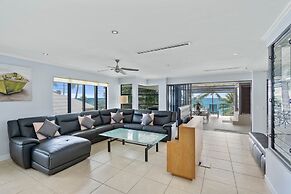 Sea Point On Trinity Beach