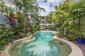 Sea Point On Trinity Beach