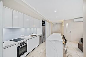 Sea Point On Trinity Beach