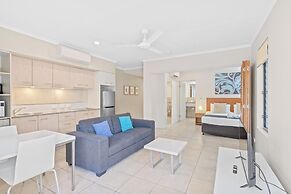 Sea Point On Trinity Beach