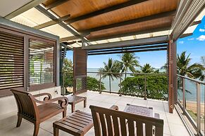 Sea Point On Trinity Beach