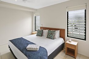 Sea Point On Trinity Beach