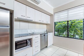 Sea Point On Trinity Beach