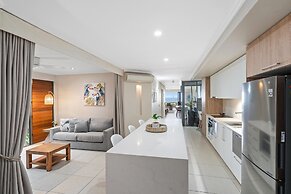 Sea Point On Trinity Beach