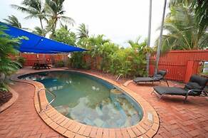 Coconut Grove Holiday Apartments