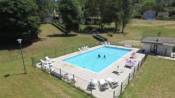 VVF Montpeyroux Auvergne, Parent