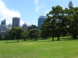 Mariners Court Hotel Sydney