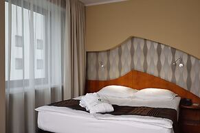 City Hotel