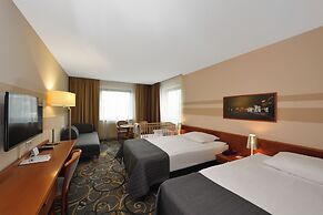 City Hotel